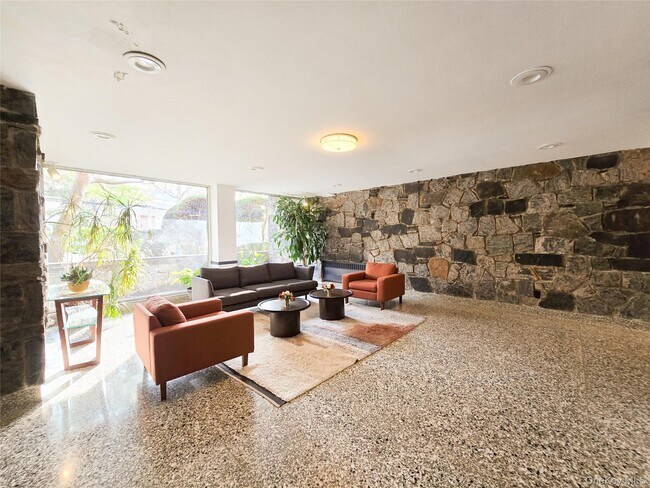 Building Photo - 47-27 Little Neck Pkwy