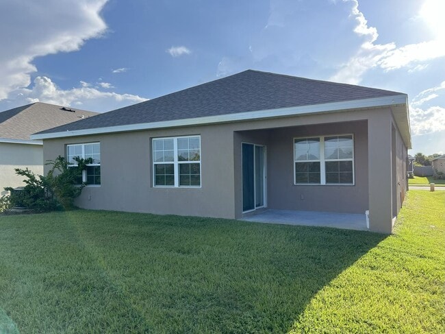 Building Photo - 1371 McFarland Dr