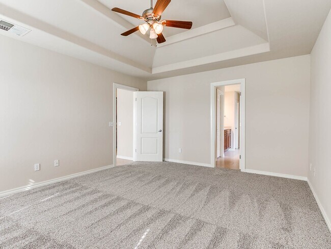 Building Photo - 2724 Busheywood Dr