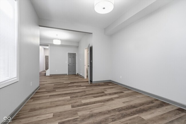 Building Photo - 314 N Hamilton Ave