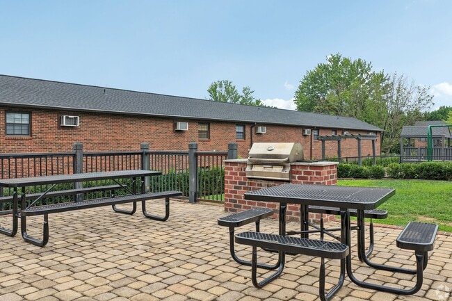 Building Photo - 1107 Springhorn Dr