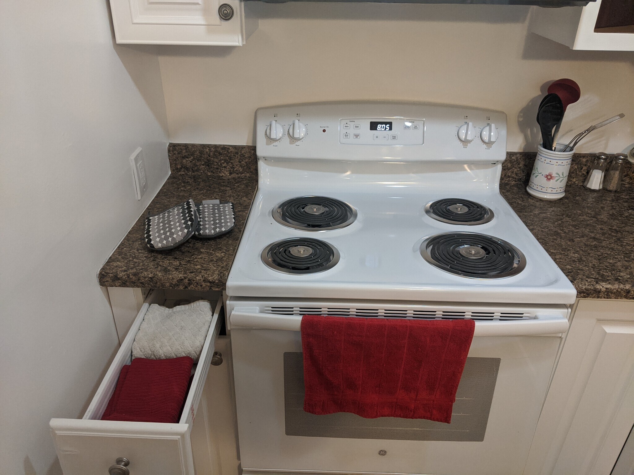 Kitchen - 13 W Market St