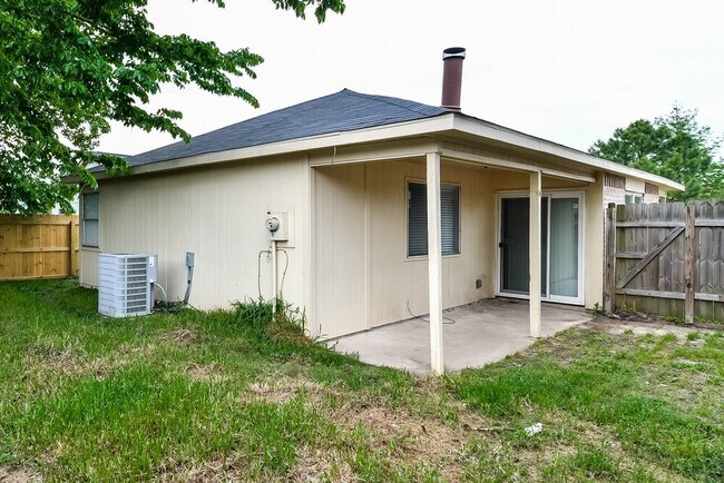 Building Photo - 13207 Pebblewalk Cir S