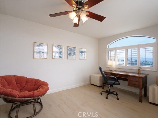 Building Photo - 320 N Catalina Ave