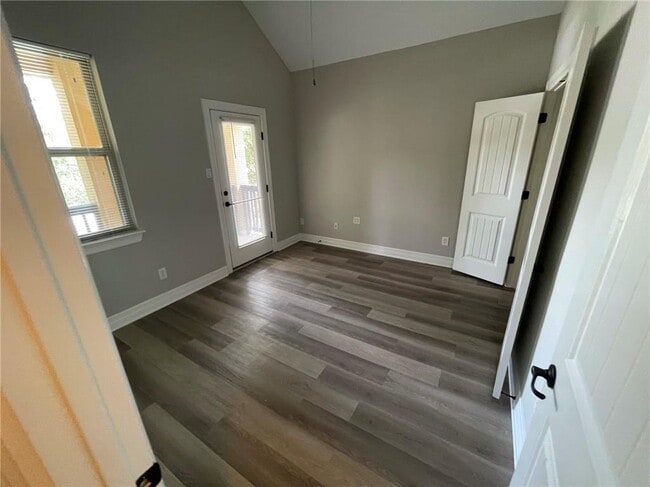 Building Photo - 4526 Merle Dr