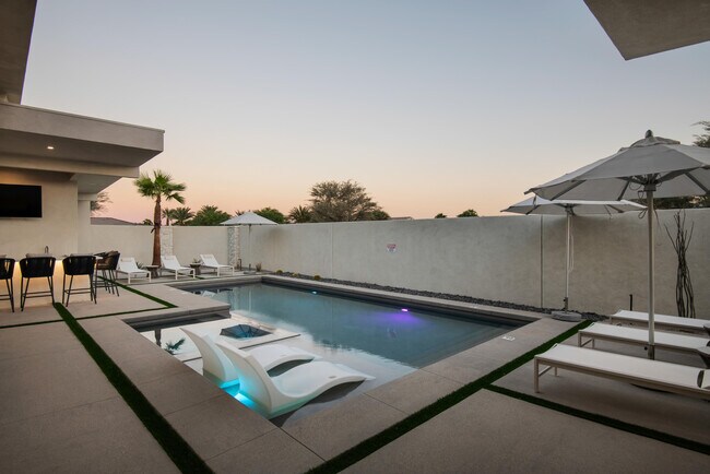 Building Photo - 80943 Elemento Ln