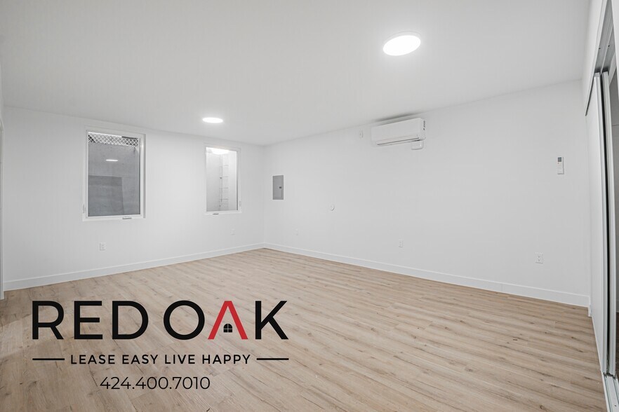 Building Photo - 1136 S Alvarado St