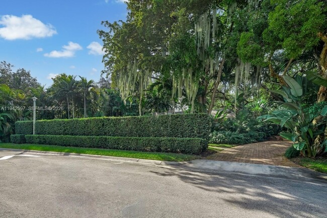 Building Photo - 530 Melaleuca Ln