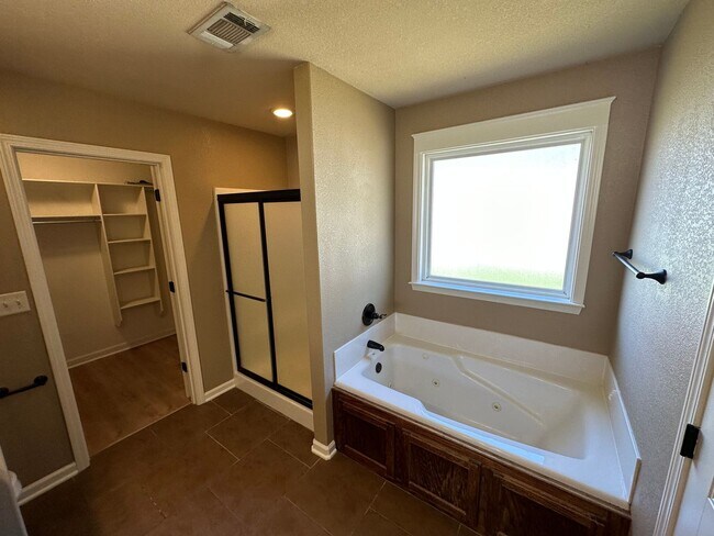 Building Photo - 103 Sagefield Cove