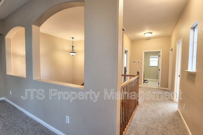Building Photo - 2040 San Esteban Cir
