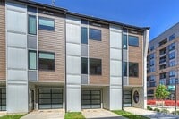 Building Photo - 1208 Minter Pl