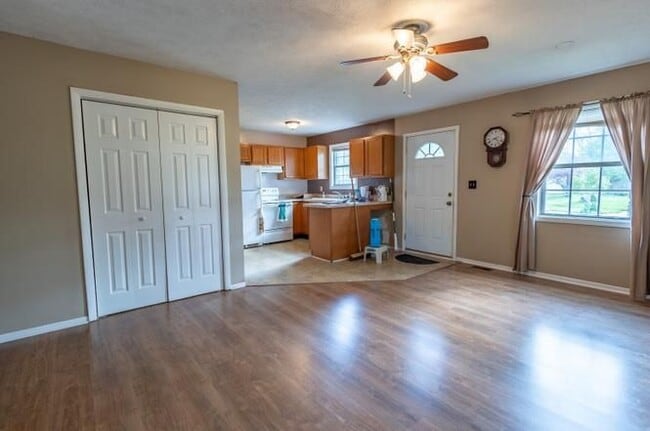 Building Photo - 5510 Old Mill Ct