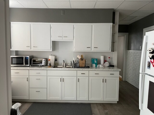 Kitchen - 1205 Hutton St