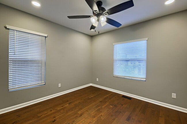 Building Photo - North Campus OSU Renovated Single Family H...