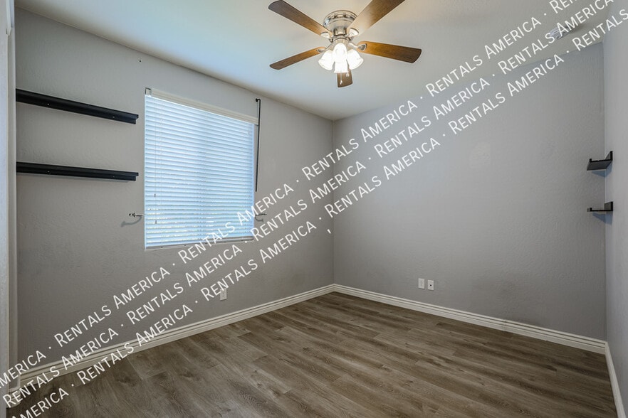 Building Photo - 4217 W Winston Dr