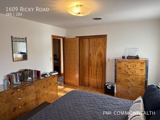 Building Photo - 1609 Ricky Rd