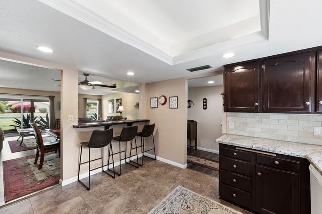 Building Photo - This beautifully appointed 3-bedroom, 2-bathroom condo seasonal rental Located in Leisure World A...