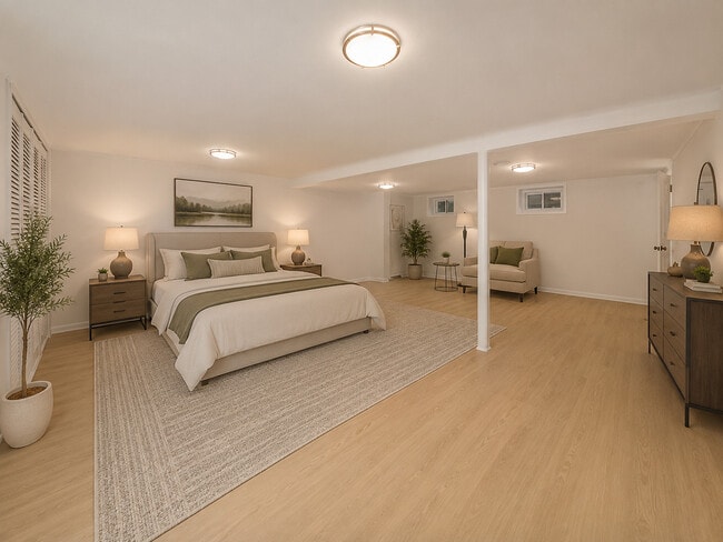Building Photo - 924 Brookline Ln