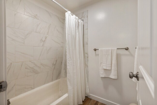 Building Photo - 15706 Ash Way