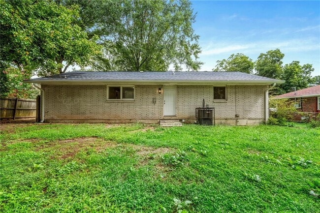 Building Photo - 128 Alexander Ct