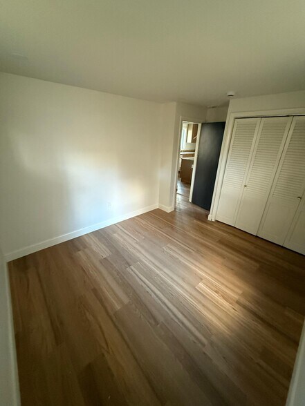 Building Photo - 62 Locust St