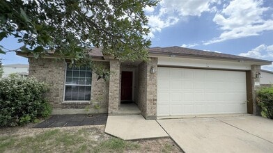 Building Photo - 700 Sweet Leaf Ln