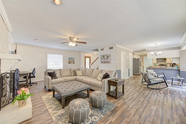 Building Photo - 17206 Seven Pines Dr