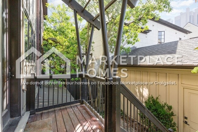 Building Photo - 53 N 5th St