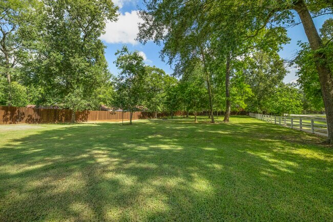 Building Photo - 5178 Lazy Ln