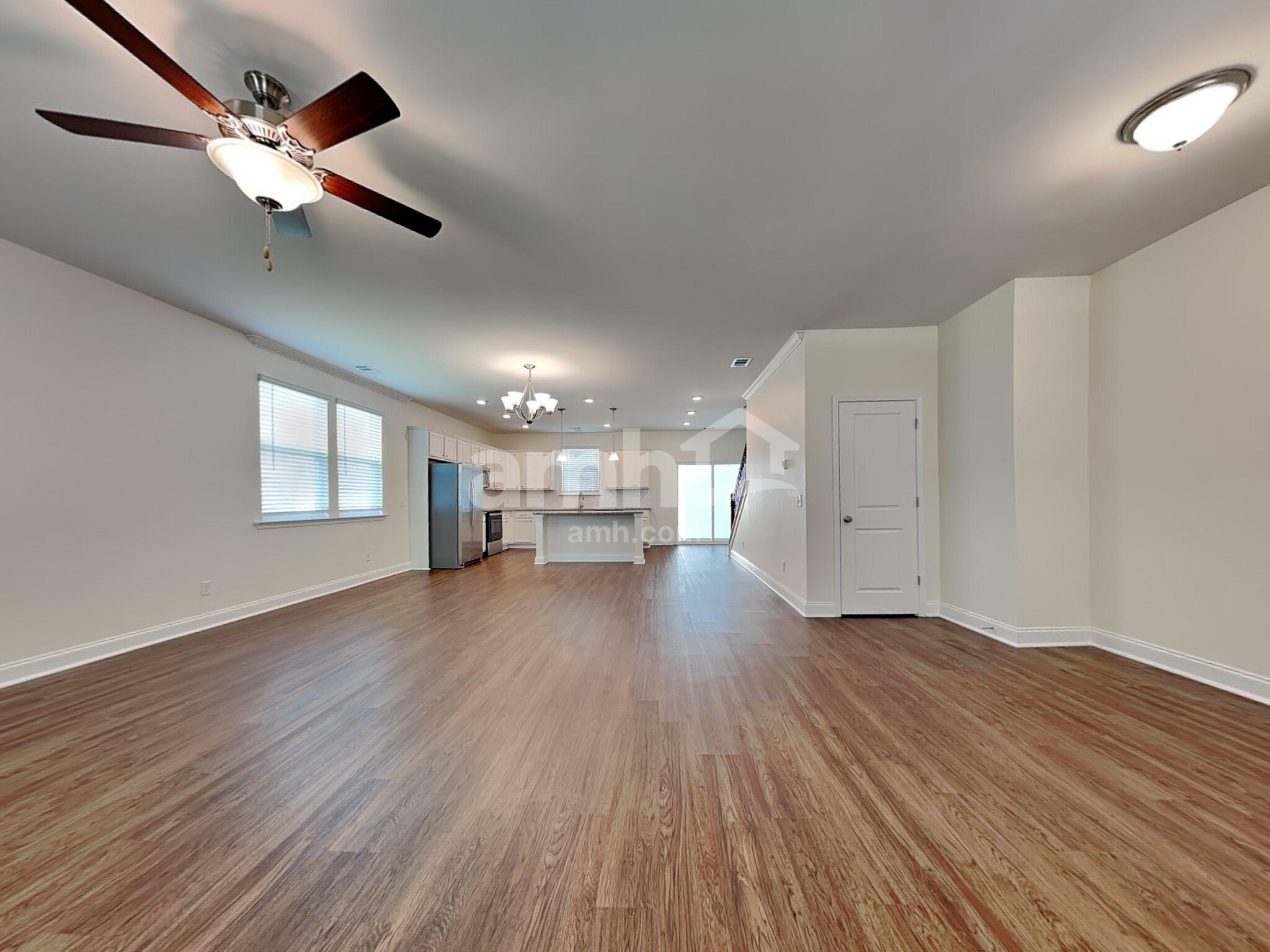 Building Photo - 207 Parkside Blvd