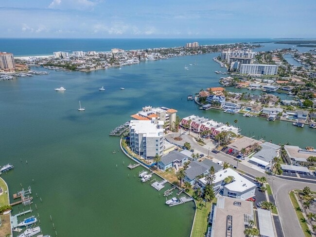 Building Photo - 241 Skiff Point