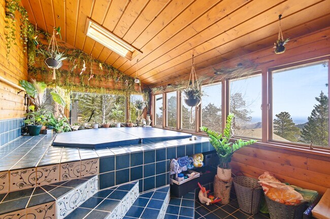 Building Photo - 499 Pine Song Trail