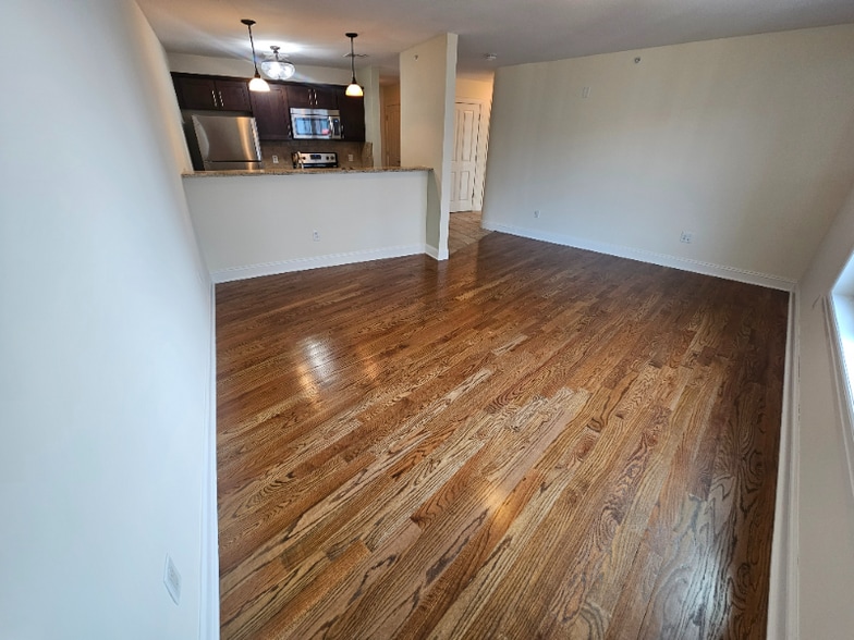 Building Photo - 115 Bruen St