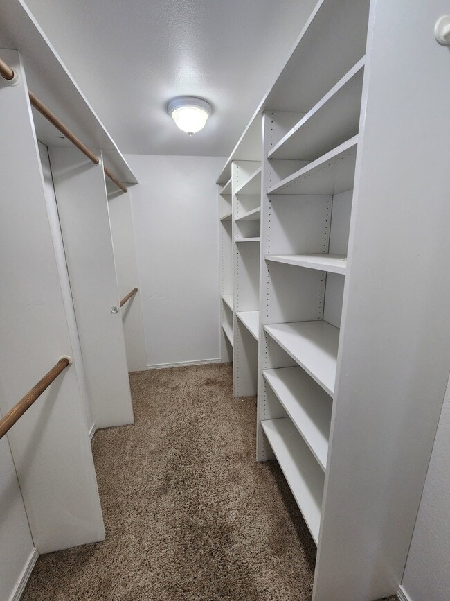 Building Photo - 3BR, 2BTH in Hayden