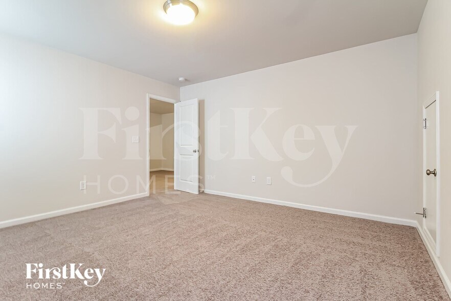 Building Photo - 602 Goldburn Wy