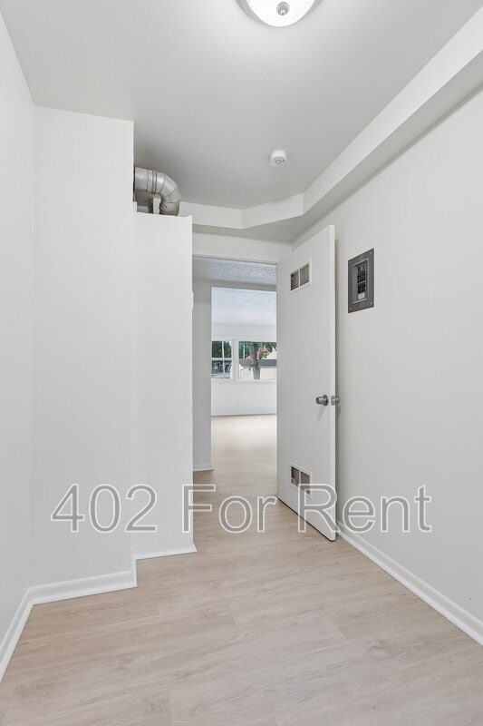 Building Photo - 1056 S 29th St