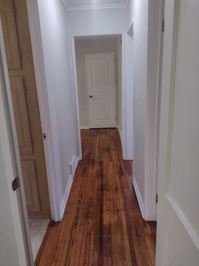 Building Photo - 4825 Ridge Rd