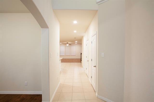 Building Photo - 5601 Fremont Dr