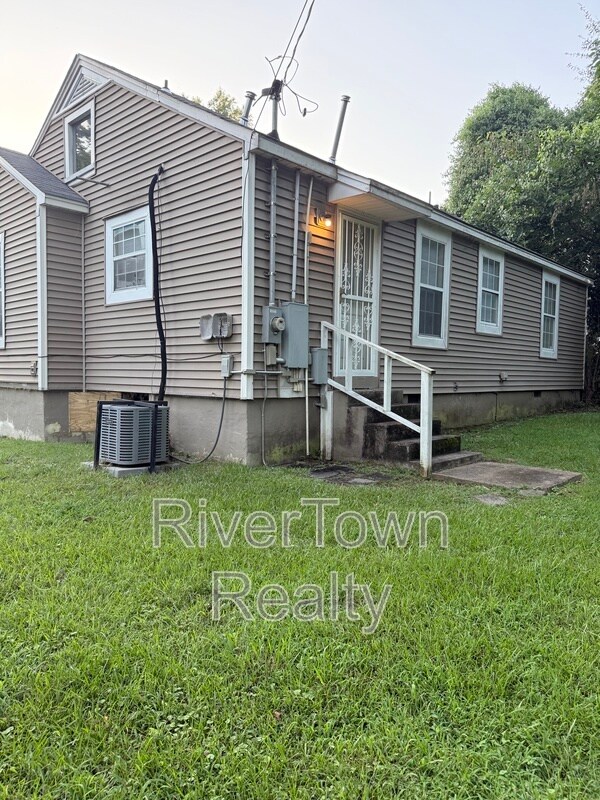 Building Photo - 1108 S Greer St