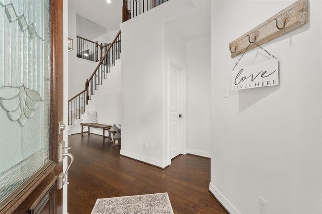Building Photo - 27121 Holtwood Grove Rd