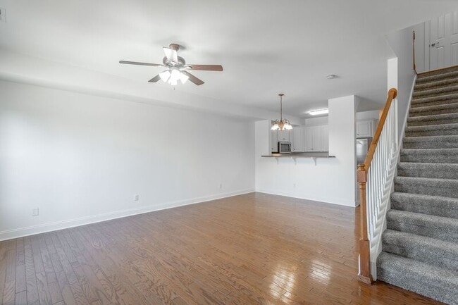 Building Photo - 7500 Noah Reid Rd