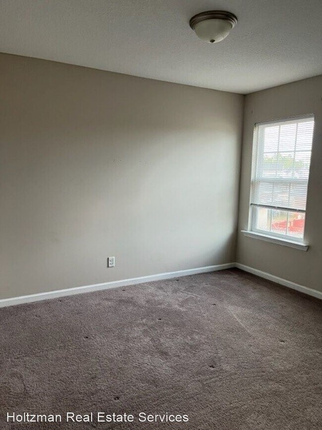 Building Photo - 4 br, 2.5 bath House - 1511 Bayberry Drive