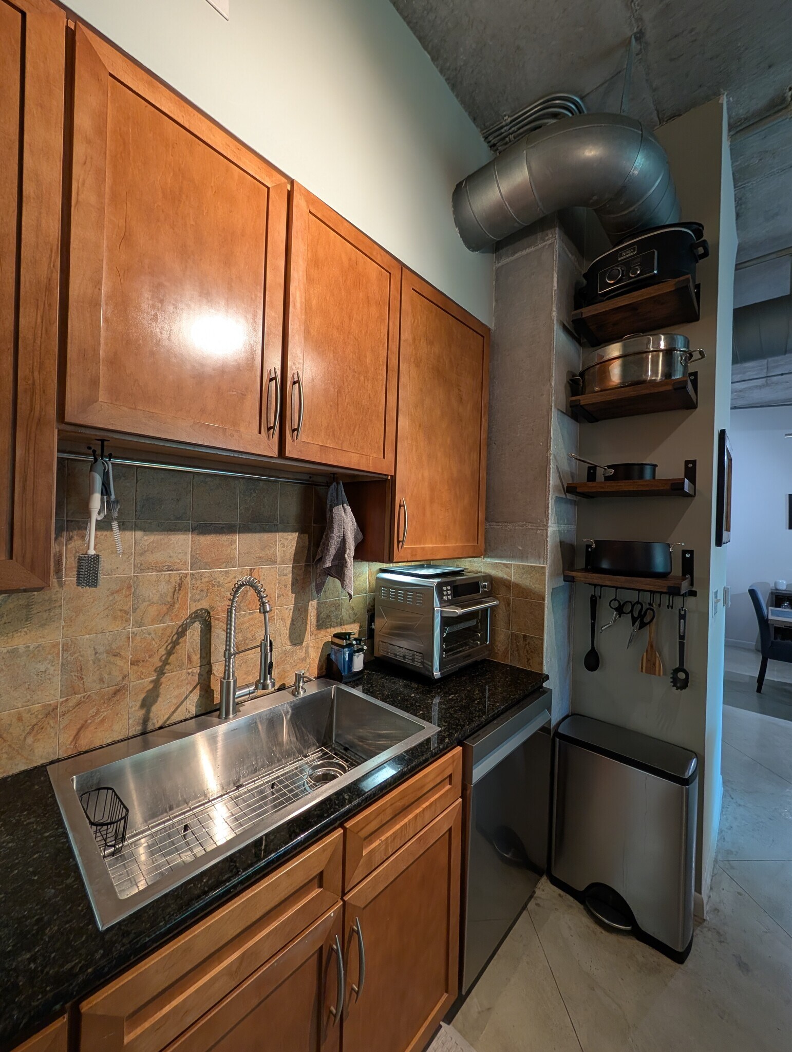 Chef's Kitchen Sink - 2001 Biscayne Blvd