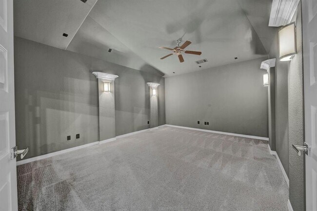 Building Photo - 23619 Greenwood Springs Pl