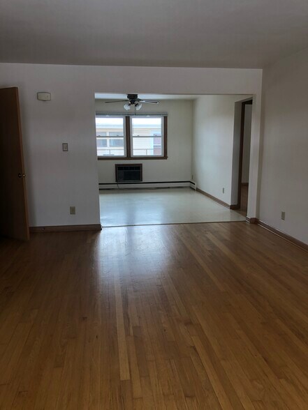 Building Photo - 6300 Eastgate Rd