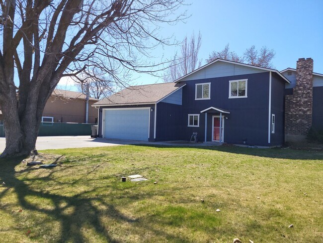 Building Photo - 1872 Alder Ave