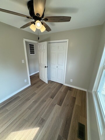 Building Photo - 353 Meadow Dr