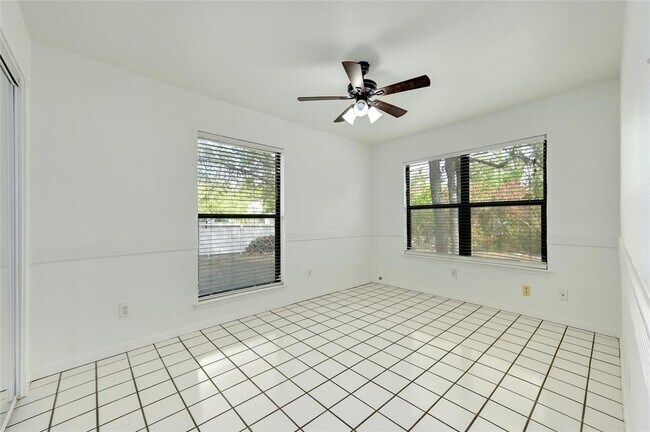Building Photo - 6713 Silvermine Dr