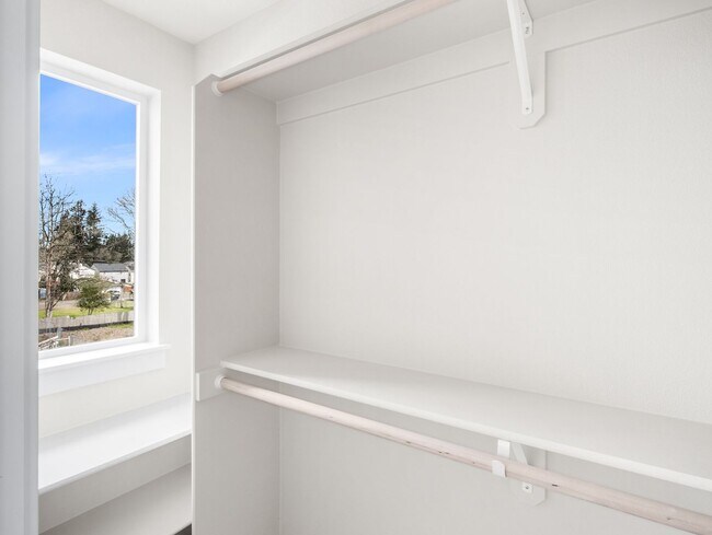 Building Photo - $500 off 1st month! Beautiful, brand spanking new 2-bdrm/2.5-bath duplex townhome! W/D, garage, q...