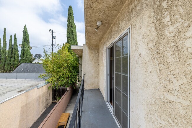 Building Photo - 8645 Hervey St